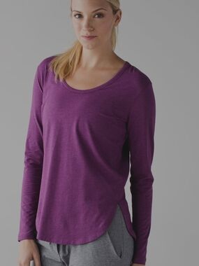 #117 Lululemon Love Scoop Long Sleeve P2p18 L26